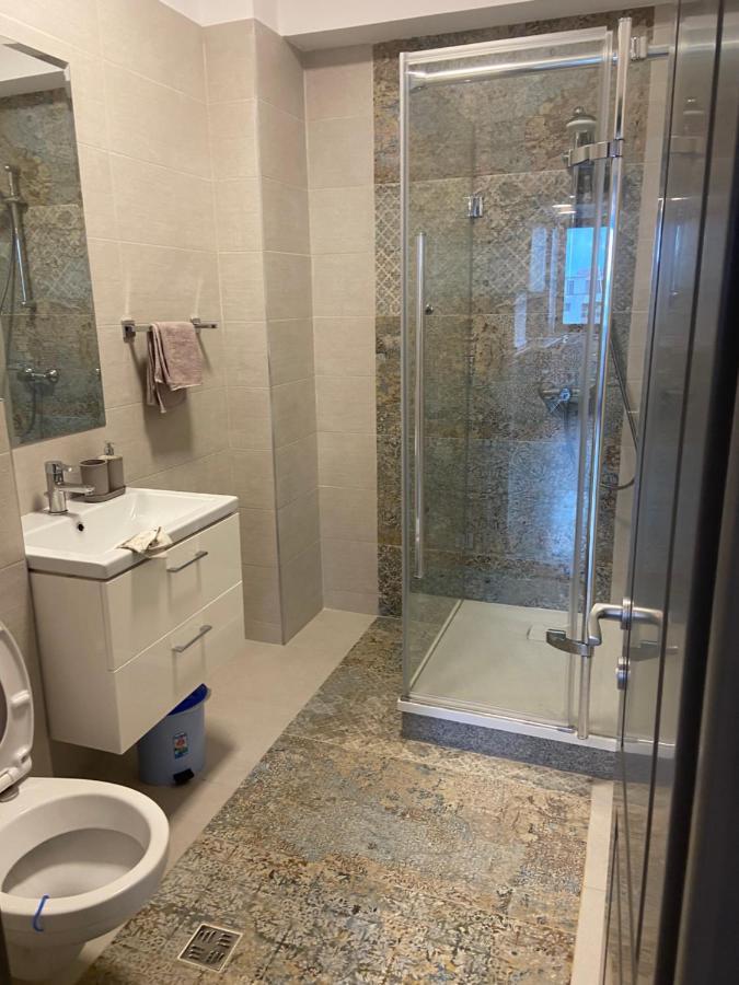 Ferienwohnung Lazar Loft Iasi Exterior foto